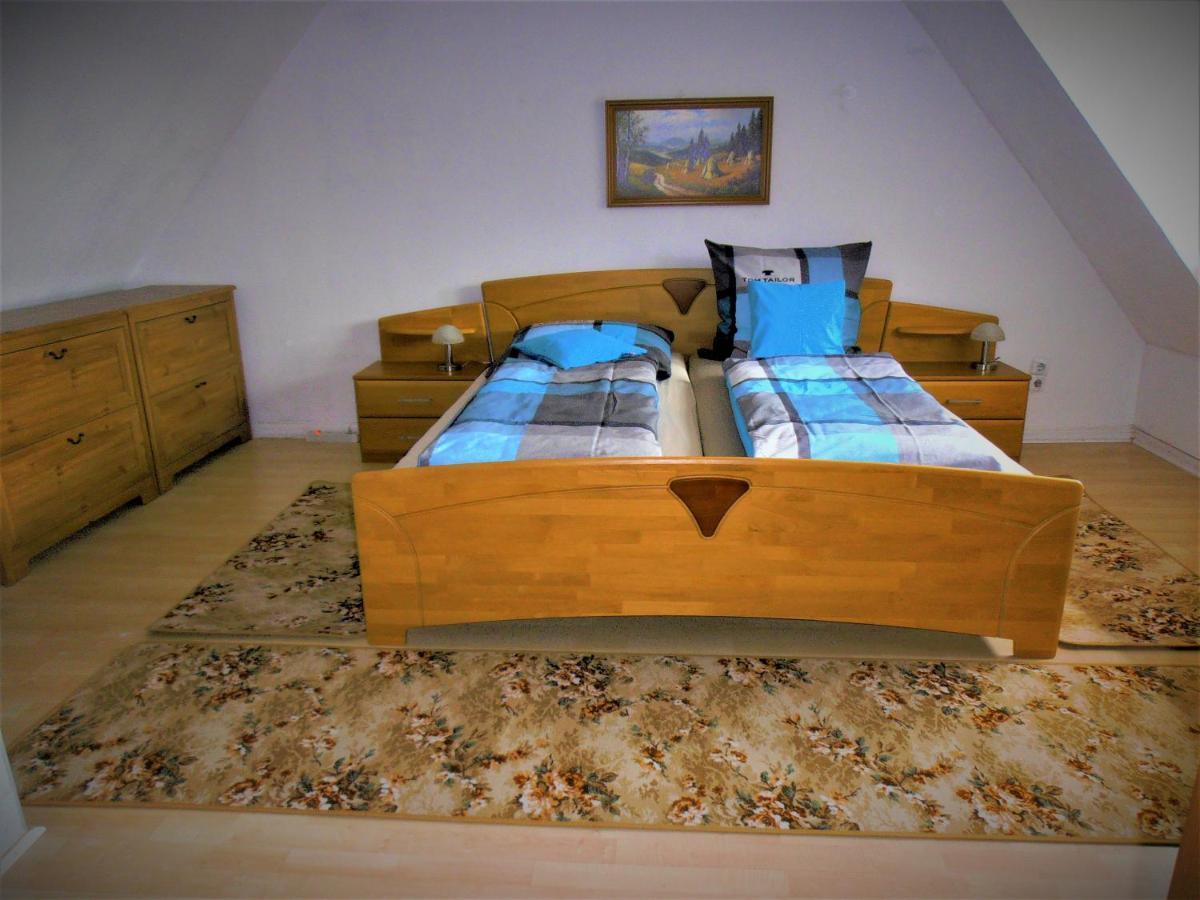 Familienfreundliches Ferienhaus Mit 3 Schlafzimmern Oldisleben Exteriér fotografie